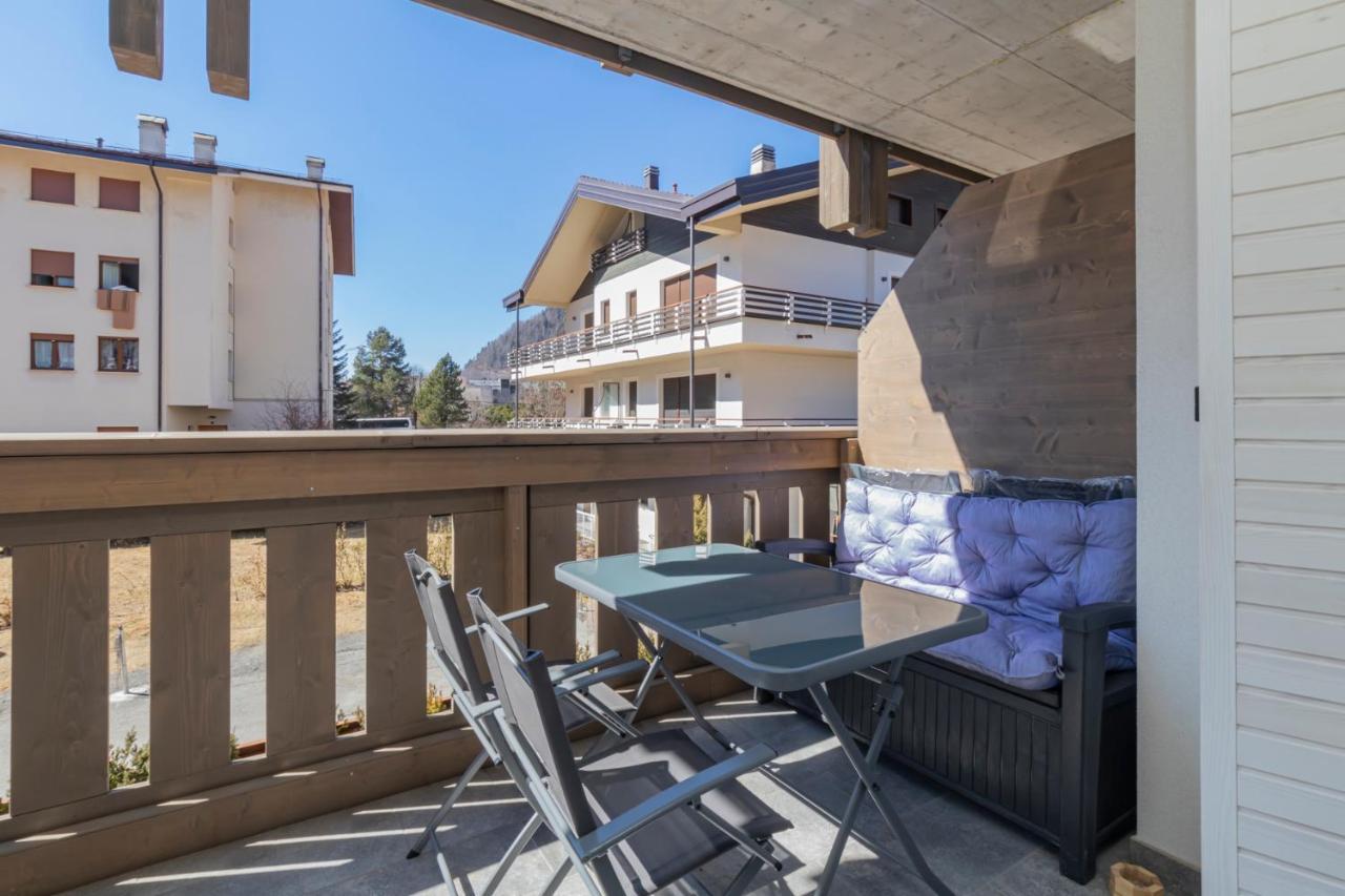 Cristallo Apartment - Ristrutturato Nuovo Centro Aprica Buitenkant foto